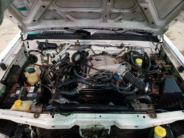 Photo 11 from auction – 2002 NISSAN FRONTIER C with VIN 1N6ED27T12C394841