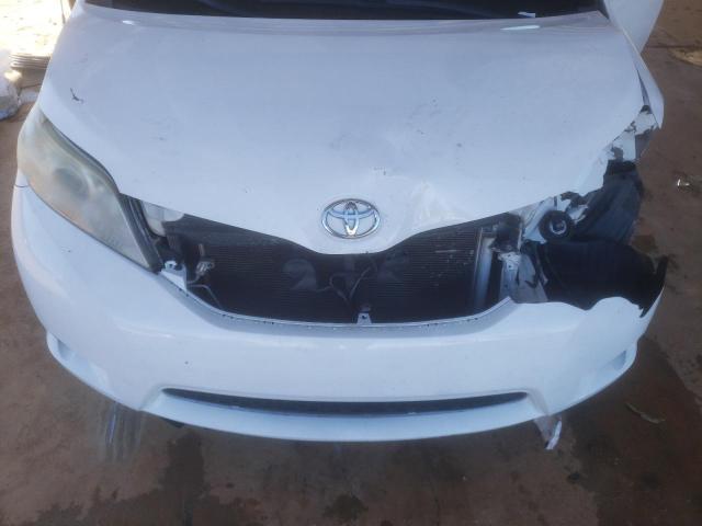 Photo 12 from auction – 2012 TOYOTA SIENNA XLE with VIN 5TDYK3DC9CS219026