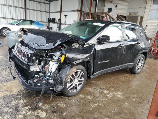 JEEP COMPASS LA 2019 with VIN 3C4NJCBB5KT743200 - Photo from auction