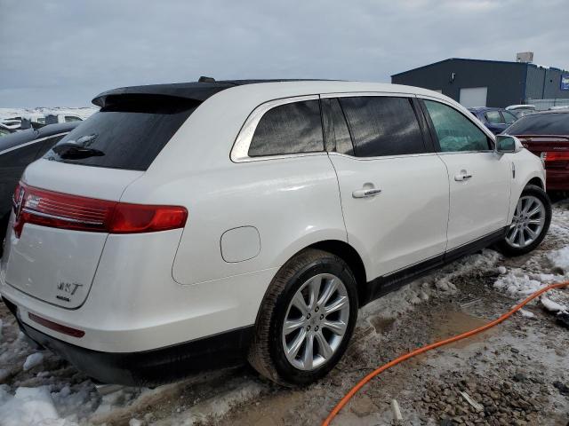 Photo 3 from auction – 2015 LINCOLN MKT with VIN 2LMHJ5AT1FBL04256