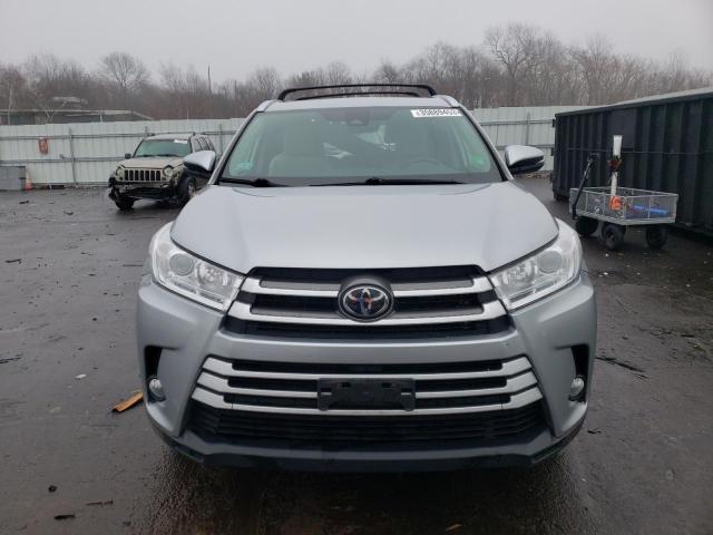 Photo 5 from auction – 2018 TOYOTA HIGHLANDER with VIN 5TDJZRFH6JS539474