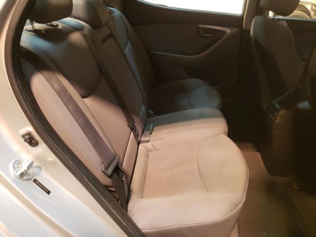 Photo 10 from auction – 2012 HYUNDAI ELANTRA GL with VIN 5NPDH4AEXCH102571