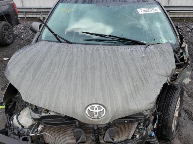 Photo 12 from auction – 2013 TOYOTA SIENNA XLE with VIN 5TDDK3DC6DS063804