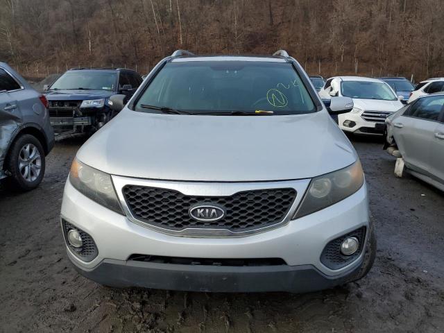 Photo 5 from auction – 2011 KIA SORENTO EX with VIN 5XYKUDA21BG056577