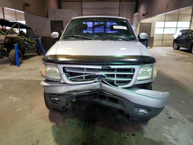 Photo 5 from auction – 2003 FORD F150 with VIN 2FTRX08W33CA48116