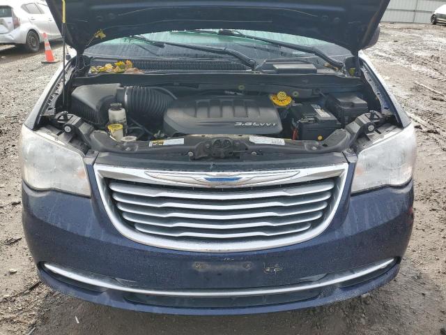 Photo 12 from auction – 2015 CHRYSLER TOWN & COU with VIN 2C4RC1BG5FR572355