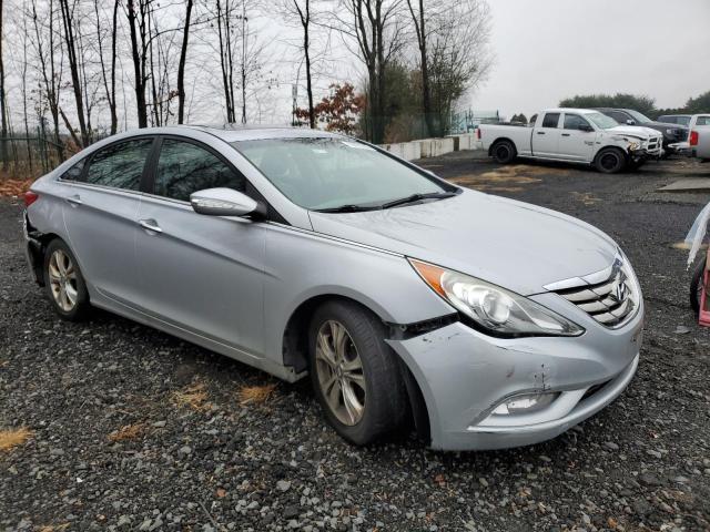 Photo 4 from auction – 2011 HYUNDAI SONATA SE with VIN 5NPEC4AC3BH000822