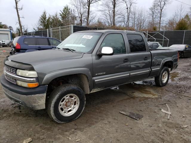 CHEVROLET SILVERADO 2001 with VIN 1GCGK13UX1F158437 - Photo from auction