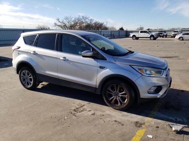 Photo 4 from auction – 2017 FORD ESCAPE SE with VIN 1FMCU0GDXHUC63199