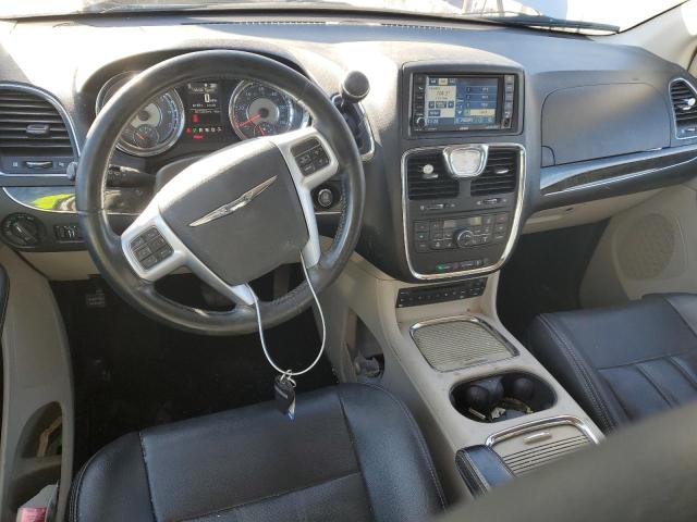 Photo 8 from auction – 2012 CHRYSLER TOWN & COU with VIN 2C4RC1CGXCR338982