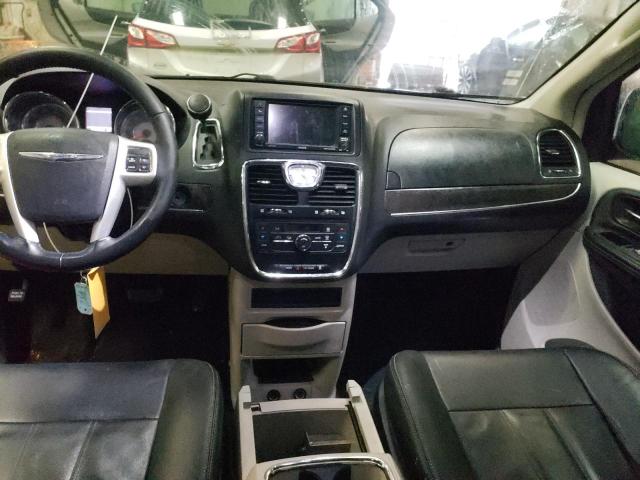 Photo 8 from auction – 2016 CHRYSLER TOWN & COU with VIN 2C4RC1BG2GR213028