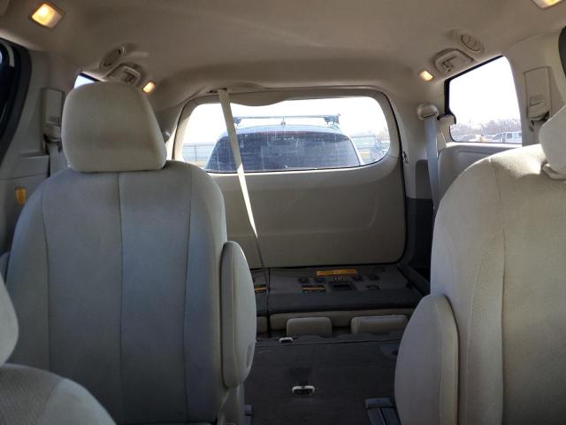 Photo 10 from auction – 2011 TOYOTA SIENNA with VIN 5TDZK3DC4BS026477
