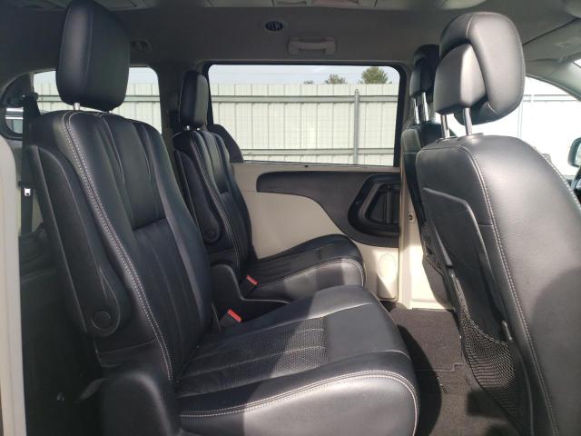Photo 11 from auction – 2011 CHRYSLER TOWN & COU with VIN 2A4RR8DG0BR759270