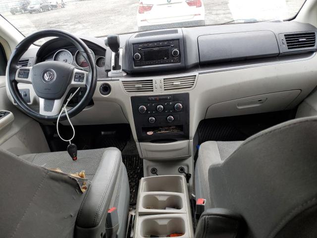 Photo 8 from auction – 2011 VOLKSWAGEN ROUTAN S with VIN 2V4RW4DG1BR642116
