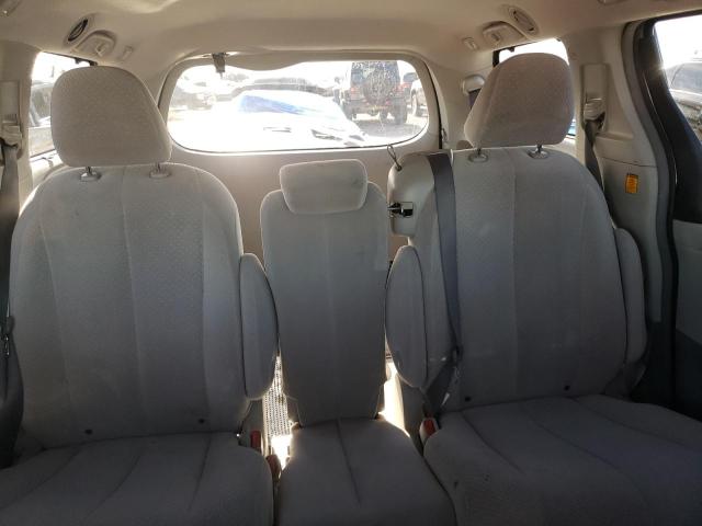 Photo 11 from auction – 2011 TOYOTA SIENNA LE with VIN 5TDKK3DC2BS043117