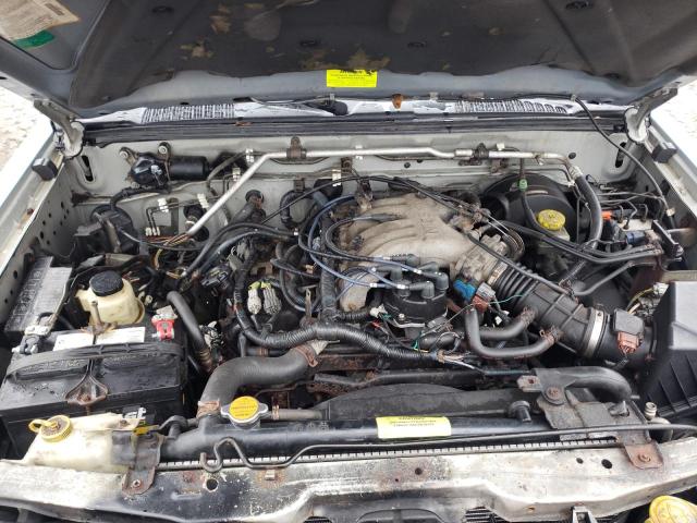 Photo 12 from auction – 2002 NISSAN XTERRA XE with VIN 5N1ED28Y12C548697