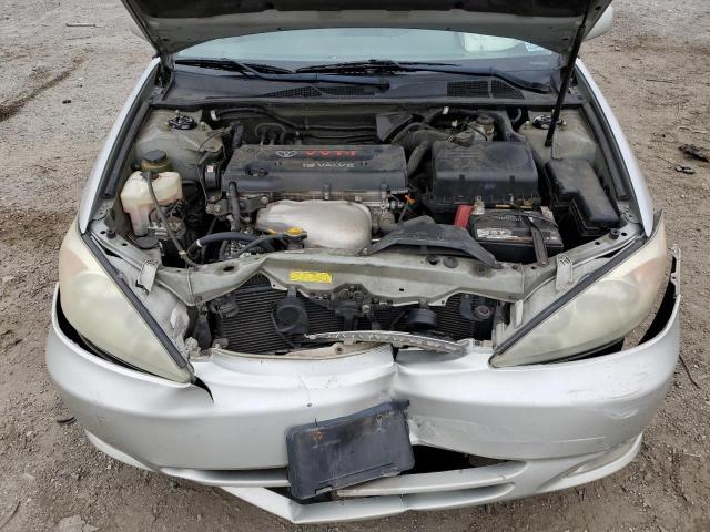 Photo 11 from auction – 2004 TOYOTA CAMRY LE with VIN 4T1BE30K64U346562