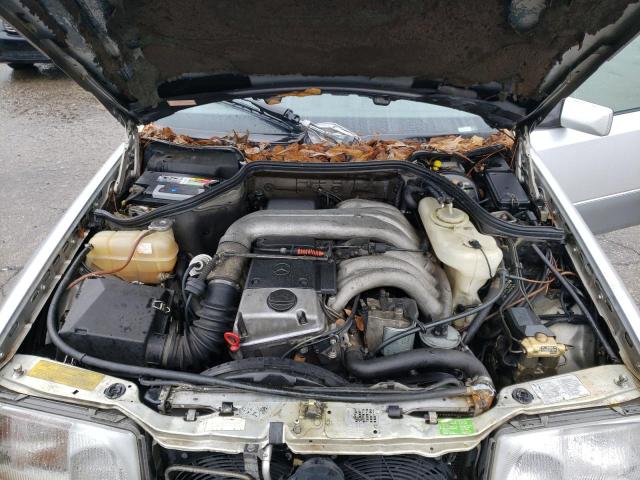 Photo 11 from auction – 1995 MERCEDES-BENZ E 300D with VIN WDBEB31E5SC142629