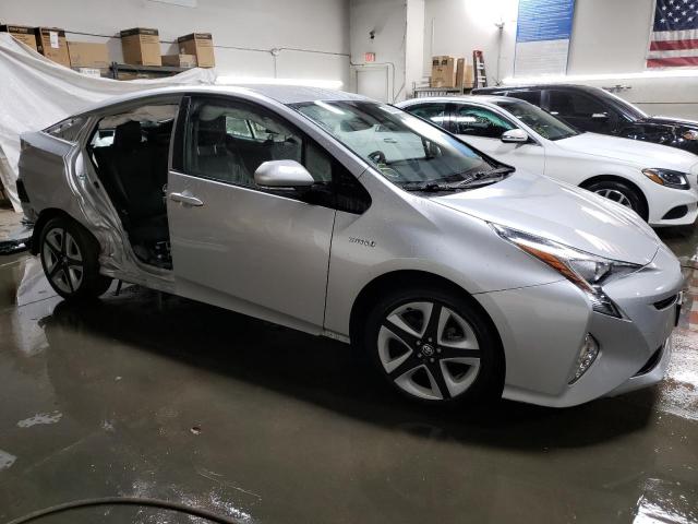 Photo 4 from auction – 2016 TOYOTA PRIUS with VIN JTDKARFU0G3018592