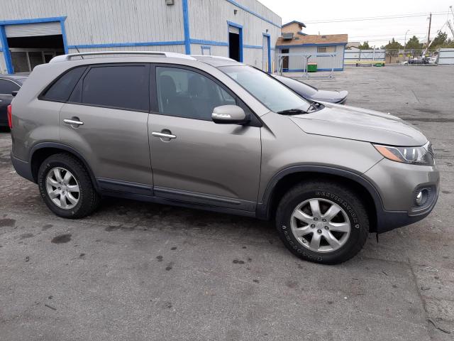 Photo 4 from auction – 2011 KIA SORENTO BA with VIN 5XYKT3A15BG087612