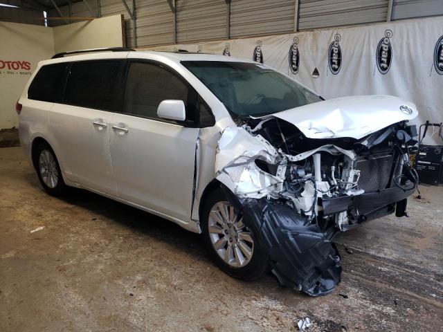 Photo 4 from auction – 2011 TOYOTA SIENNA XLE with VIN 5TDYK3DC0BS011289
