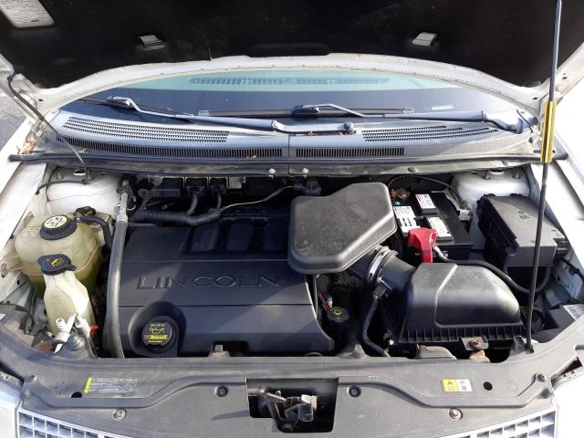 Zdjęcie 12 z aukcji – 2008 LINCOLN MKX z VIN 2LMDU88CX8BJ25262