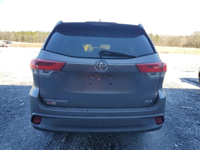 Photo 6 from auction – 2017 TOYOTA HIGHLANDER with VIN 5TDKZRFH8HS517636