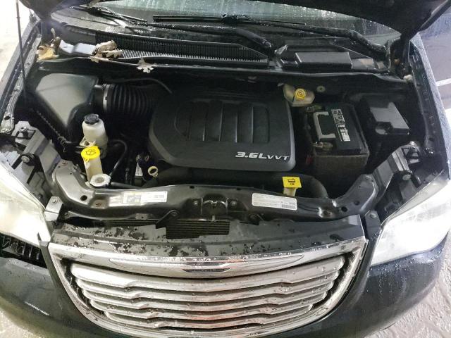 Photo 12 from auction – 2013 CHRYSLER TOWN & COU with VIN 2C4RC1BG7DR737657