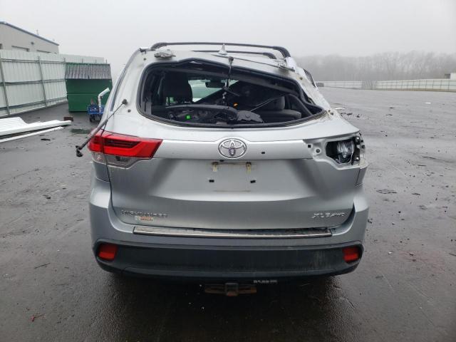 Photo 6 from auction – 2018 TOYOTA HIGHLANDER with VIN 5TDJZRFH6JS539474