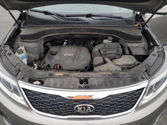 Photo 11 from auction – 2015 KIA SORENTO LX with VIN 5XYKTCA67FG551890