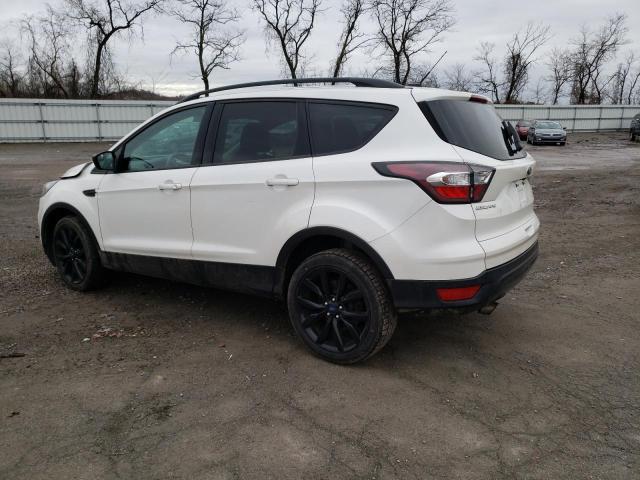 Photo 2 from auction – 2017 FORD ESCAPE SE with VIN 1FMCU9GD1HUB34658