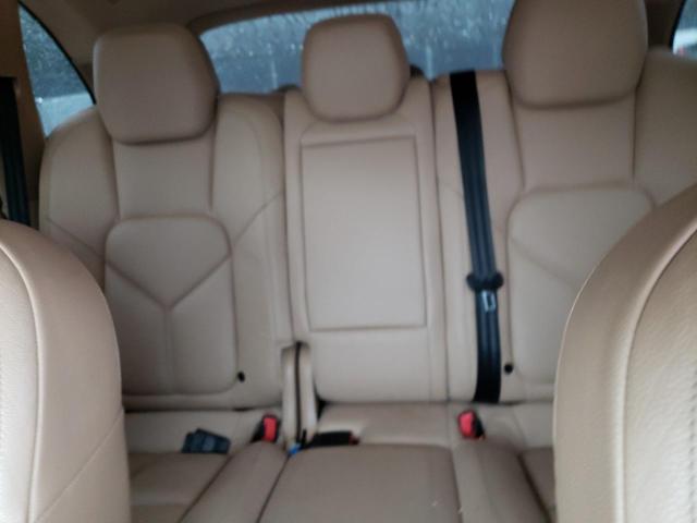 Photo 10 from auction – 2012 PORSCHE CAYENNE with VIN WP1AA2A23CLA04509