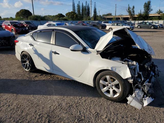 Photo 4 from auction – 2019 NISSAN ALTIMA S with VIN 1N4BL4BV7KC151568