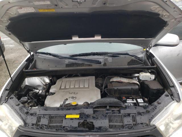 Photo 12 from auction – 2011 TOYOTA HIGHLANDER with VIN 5TDBK3EH1BS046374