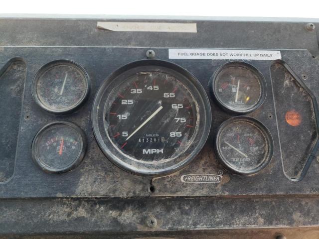 Photo 9 from auction – 2000 FREIGHTLINER CHASSIS M with VIN 4UZA4FAD0YCG92864
