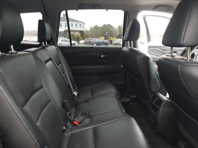 Photo 11 from auction – 2017 HONDA PILOT TOUR with VIN 5FNYF6H96HB090761