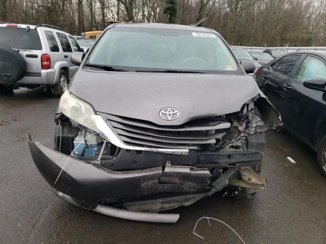 Photo 5 from auction – 2011 TOYOTA SIENNA XLE with VIN 5TDYK3DCXBS043098