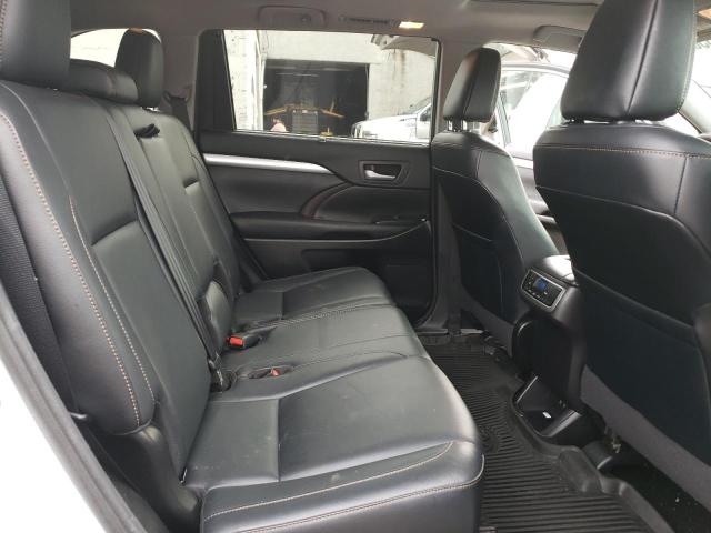 Photo 11 from auction – 2017 TOYOTA HIGHLANDER with VIN 5TDJZRFH4HS476952