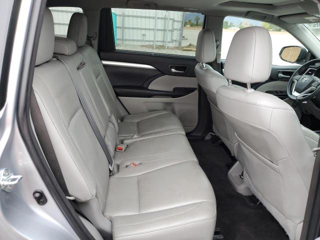 Photo 11 from auction – 2016 TOYOTA HIGHLANDER with VIN 5TDJKRFH0GS249325