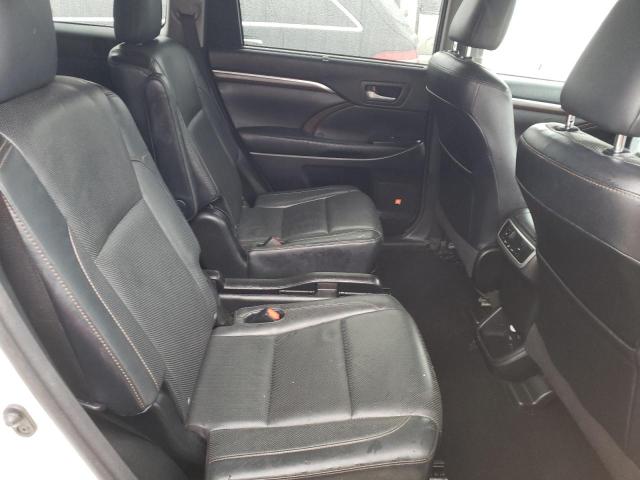 Photo 11 from auction – 2016 TOYOTA HIGHLANDER with VIN 5TDYKRFH4GS147153