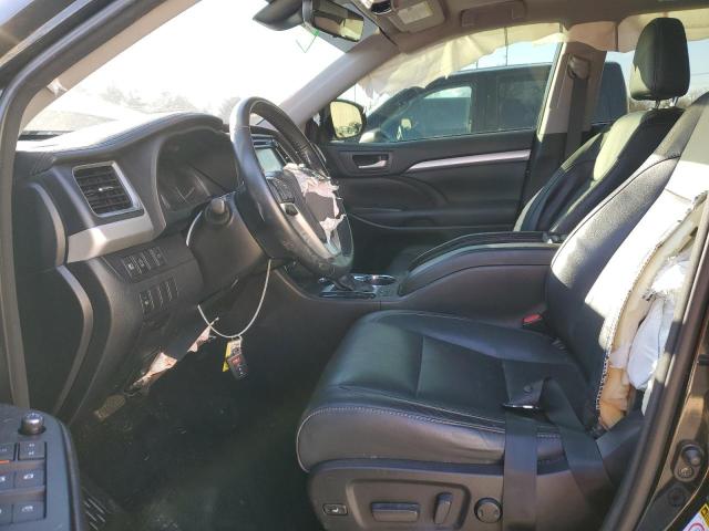Photo 7 from auction – 2018 TOYOTA HIGHLANDER with VIN 5TDJZRFHXJS526811