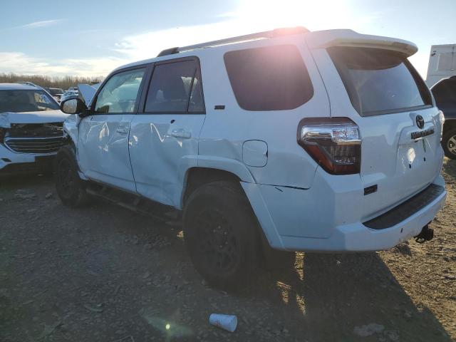 Photo 2 from auction – 2022 TOYOTA 4RUNNER SR with VIN JTEEU5JR2N5261429