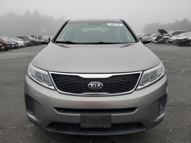 Photo 5 from auction – 2015 KIA SORENTO LX with VIN 5XYKTCA67FG551890