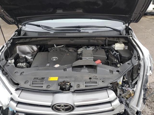 Photo 11 from auction – 2018 TOYOTA HIGHLANDER with VIN 5TDJZRFH0JS526011