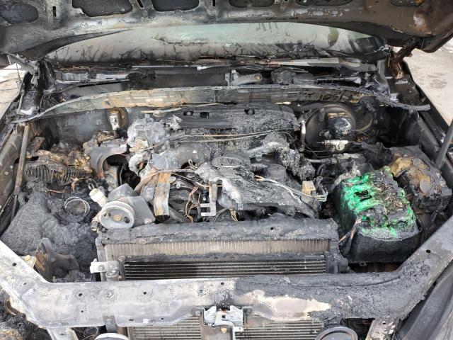 Photo 12 from auction – 2005 KIA SORENTO EX with VIN KNDJD733755369911