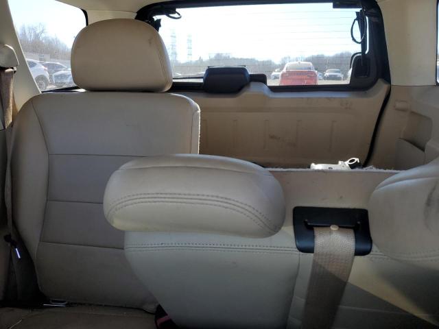 Photo 10 from auction – 2010 FORD ESCAPE LIM with VIN 1FMCU0EG0AKB29512
