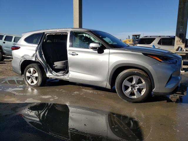 Photo 4 from auction – 2021 TOYOTA HIGHLANDER with VIN 5TDCZRAH8MS089153