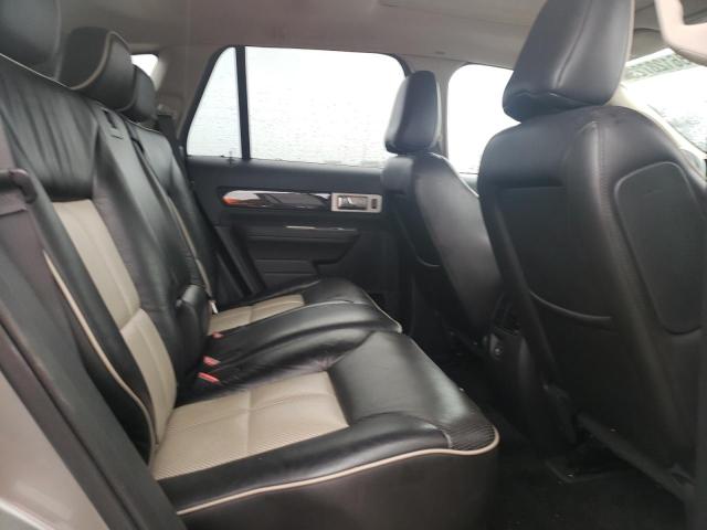 Photo 11 from auction – 2008 LINCOLN MKX with VIN 2LMDU88C58BJ13844