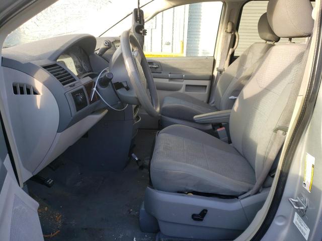 Photo 7 from auction – 2010 CHRYSLER TOWN & COU with VIN 2A4RR4DE9AR189629