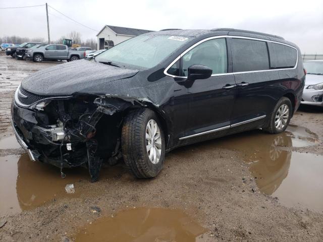 CHRYSLER PACIFICA T 2017 with VIN 2C4RC1BG1HR688171 - Photo from auction
